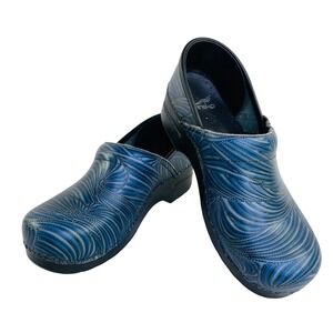 Dansko Professional Blue Swirl Embossed Leather Clogs Womens 40 Nursing Shoes